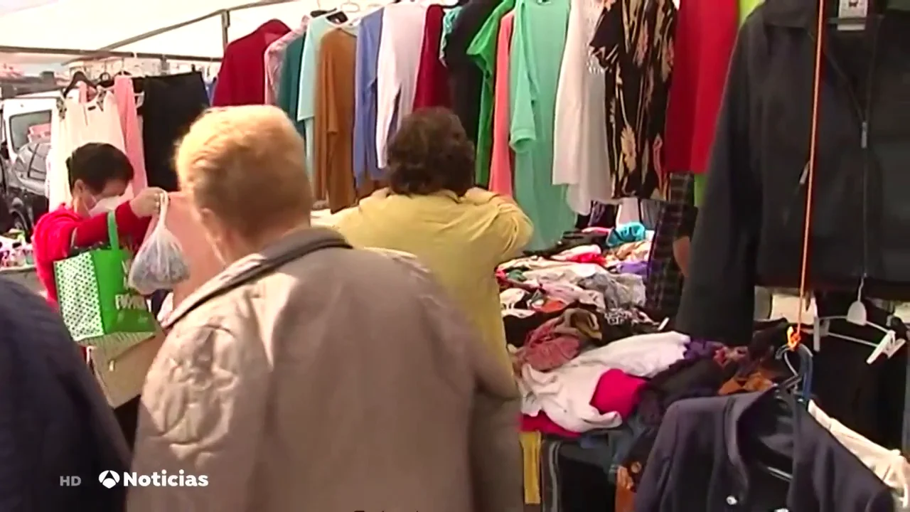 Aumentan los aforos de los mercadillos y regresan las atracciones de feria a Galicia Aumentan los aforos de los mercadillos y regresan las atracciones de feria a Galicia