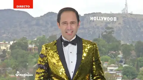 Nuestro corresponsal José Ángel Abad sigue la tradición y sorprende con su chaqueta para los Premios Óscar 2021 Nuestro corresponsal José Ángel Abad sigue la tradición y sorprende con su chaqueta para los Premios Óscar 2021