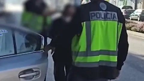 Detenido en Castellón un fugitivo buscado por asesinar a seis miembros de su familia Detenido en Castellón un fugitivo buscado por asesinar a seis miembros de su familia