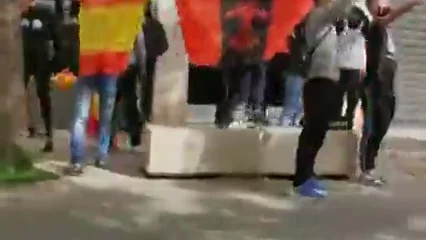 Un grupo de fascistas insulta Gabriel Rufi&aacute;n en D&eacute;nia al grito de "maric&oacute;n" y "hijo de puta" 