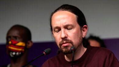 Iván Campo y otros deportistas que celebran la dimisión de Pablo Iglesias: 