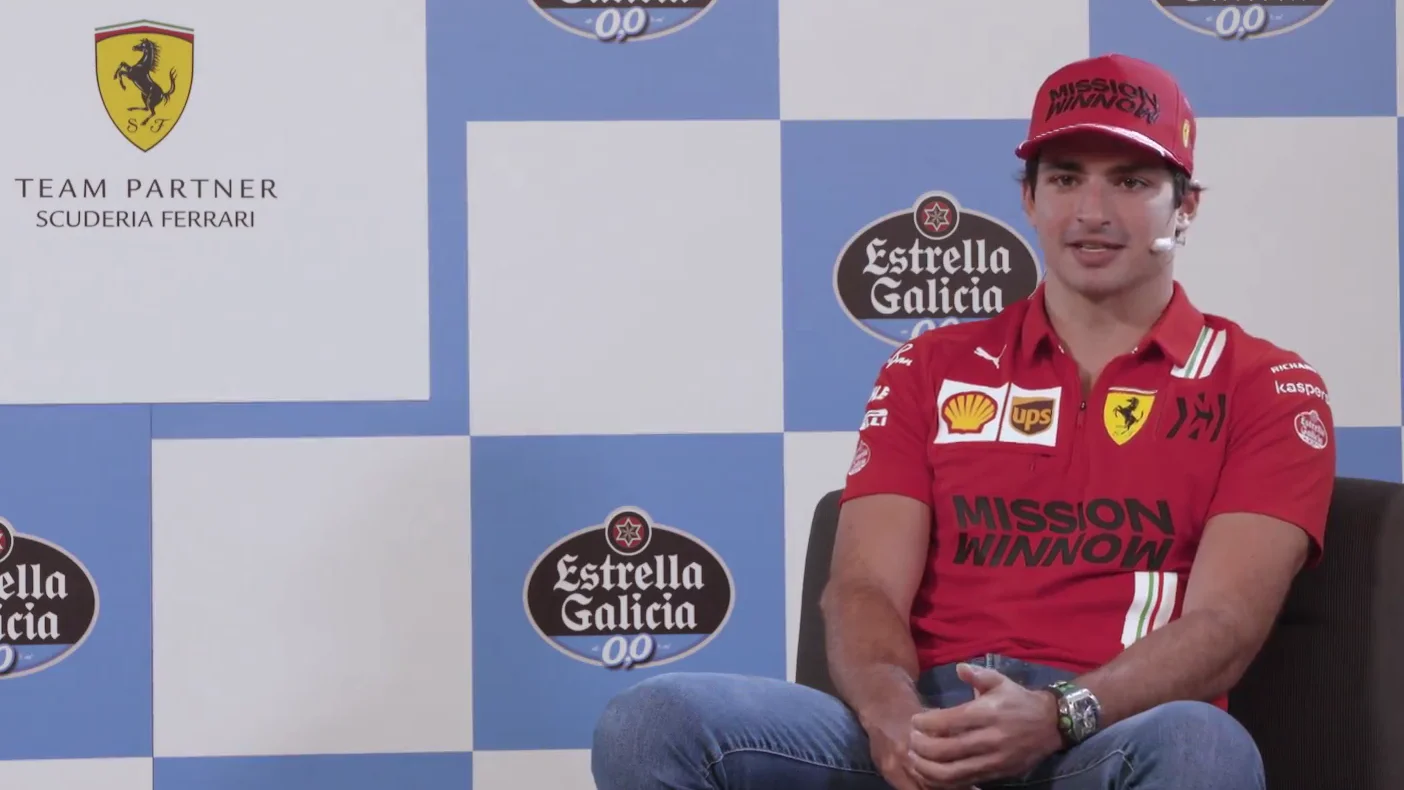 Carlos Sainz, antes de su primer GP de España con Ferrari: "Siempre había soñado ese momento con las gradas llenas y pintadas de rojo" Carlos Sainz, antes de su primer GP de España con Ferrari: "Siempre había soñado ese momento con las gradas llenas y pintadas de rojo"