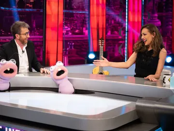 Pablo Alborán, Andy y Lucas y Nino Bravo: Eva González sorprende cantando en 'El Hormiguero 3.0' Pablo Alborán, Andy y Lucas y Nino Bravo: Eva González sorprende cantando en 'El Hormiguero 3.0'