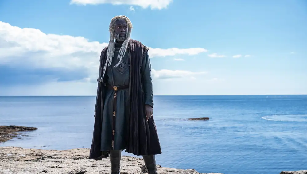 Steve Toussaint como Lord Corlys Velaryon, &quot;La Serpiente de Mar&quot;