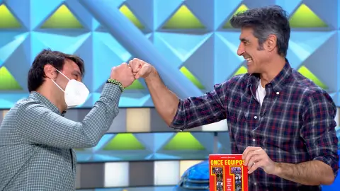 “Nunca lo hemos hecho”: el detalle inolvidable de Jorge Fernández a uno de sus compañeros en ‘La ruleta de la suerte’ “Nunca lo hemos hecho”: el detalle inolvidable de Jorge Fernández a uno de sus compañeros en ‘La ruleta de la suerte’