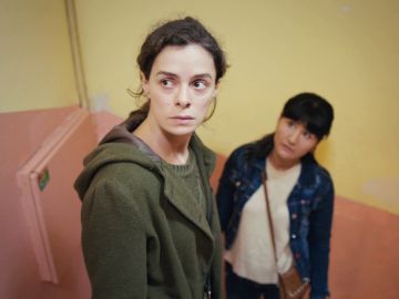 Bahar, descubierta: a punto de ser delatada a la Polic&iacute;a en 'Mujer'