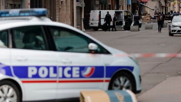 Un coche de polic&iacute;a en Francia