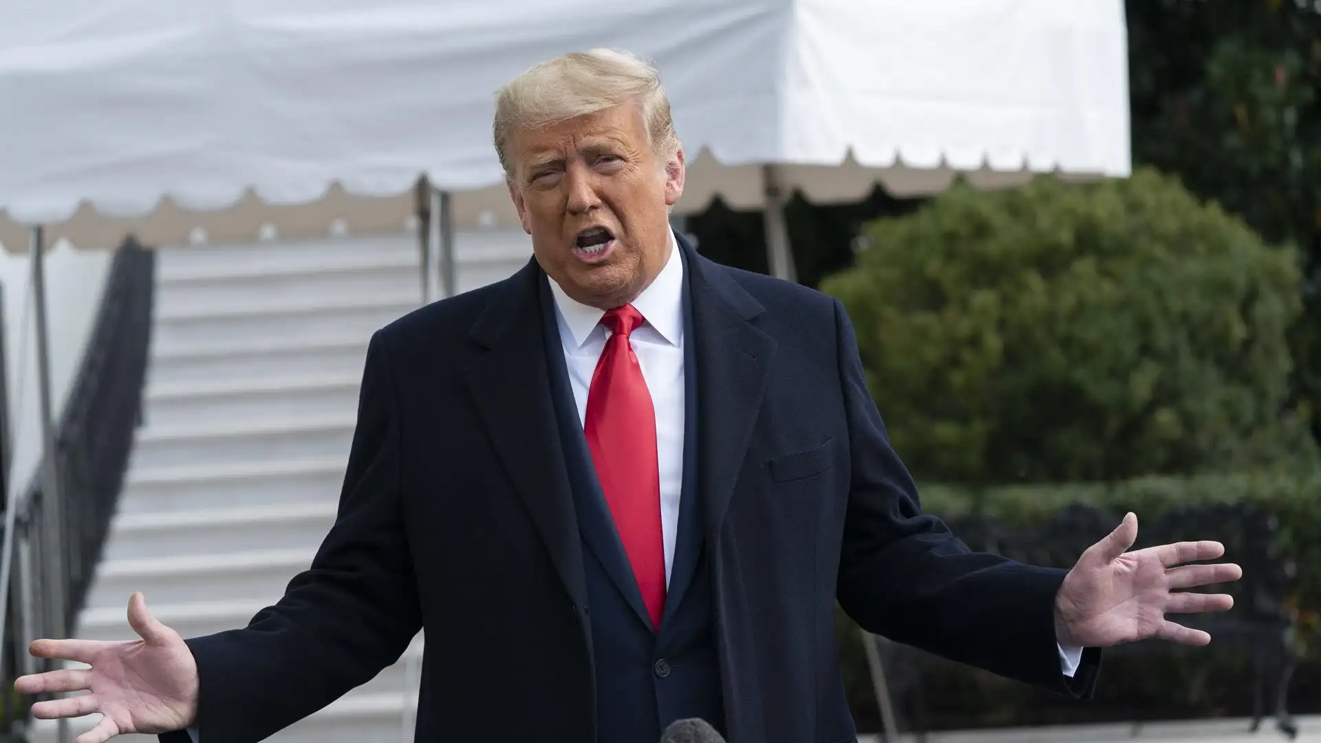 Facebook cierra permanentemente la cuenta de Donald Trump
