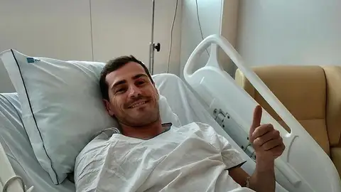 Iker Casillas en el hospital tras su infarto de miocardio Iker Casillas en el hospital tras su infarto de miocardio