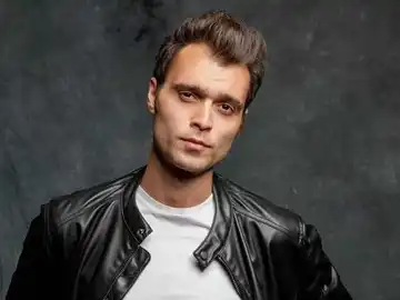 Descubre a Hakan Kurtas y su personaje de Cem, el nuevo malo de 'Mujer' Descubre a Hakan Kurtas y su personaje de Cem, el nuevo malo de 'Mujer'
