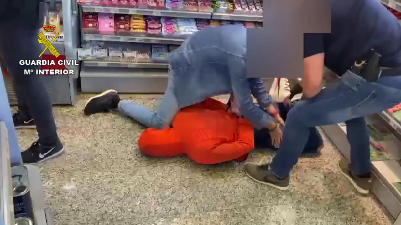 Detienen al hermano de 'el Piojo', con quien se fugó de la cárcel de Valdemoro Detienen al hermano de 'el Piojo', con quien se fugó de la cárcel de Valdemoro