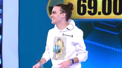 ¡Luchando por 69.000 euros! La anécdota de Borja con el queso en el Duelo Final de ‘¡Ahora caigo!’ 