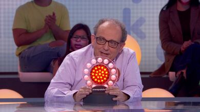 Javier se atreve con ‘Clavelitos’ para ganar a Pablo 