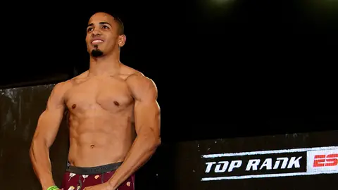 El boxeador Felix Verdejo en un pesaje previo a una pelea El boxeador Felix Verdejo en un pesaje previo a una pelea