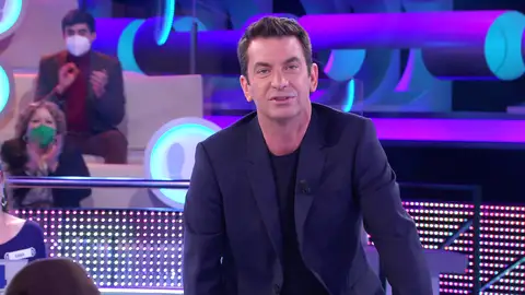 Arturo Valls llega a un pacto con Enriqueta para solucionar su problema con ‘¡Ahora caigo!’ Arturo Valls llega a un pacto con Enriqueta para solucionar su problema con ‘¡Ahora caigo!’