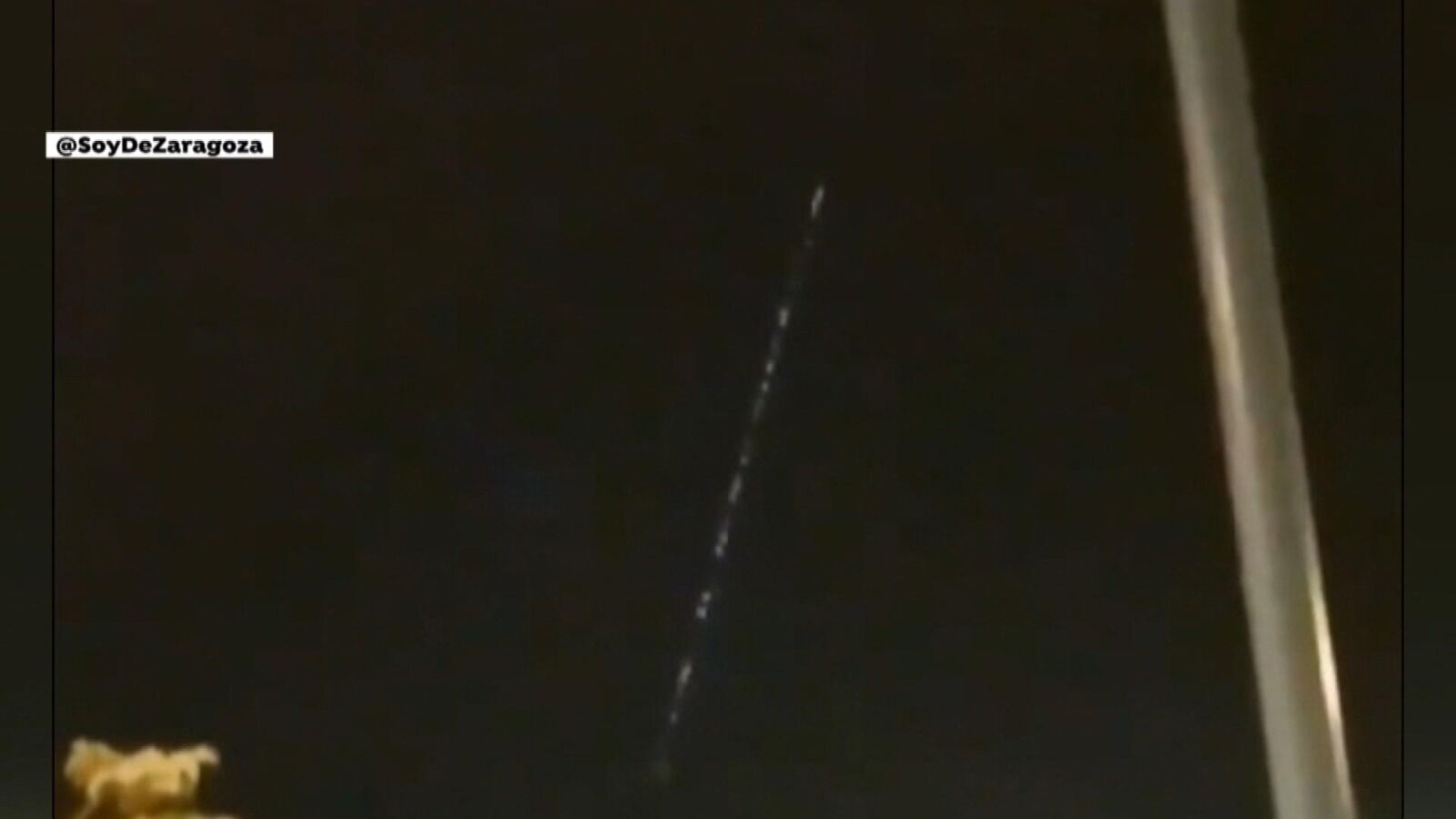 Elon Musk está tras la cadena de pequeñas luces del cielo vista en España