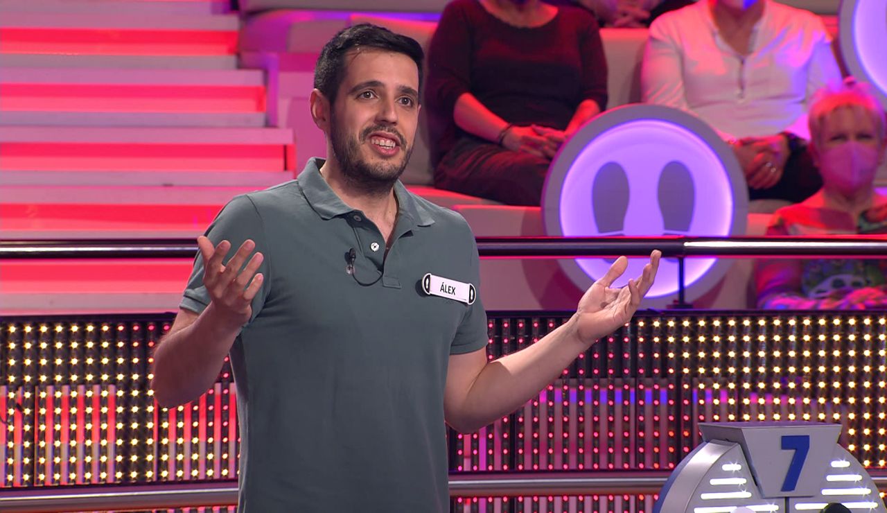 Las aficiones de un concursante de ‘¡Ahora caigo!’ descolocan a Arturo Valls: “No sé de qué está hablando” Las aficiones de un concursante de ‘¡Ahora caigo!’ descolocan a Arturo Valls: “No sé de qué está hablando”