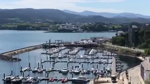 Gallegos y asturianos, los primos hermanos separados por las restricciones del coronavirus Gallegos y asturianos, los primos hermanos separados por las restricciones del coronavirus