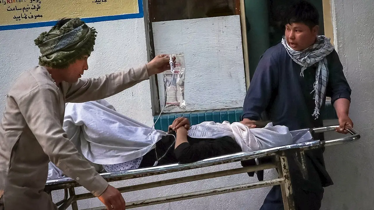 Imagen de archivo de un atentado contra una escuela femenina en Kabul, capital de Afganistán Atentado contra una escuela femenina en Kabul, capital de Afganistán