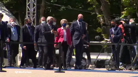 Los líderes europeos se reúnen en Oporto divididos por la liberalización o no de las patentes de vacunas Los líderes europeos se reúnen en Oporto divididos por la liberalización o no de las patentes de vacunas