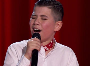 Juanmi Salguero rinde homenaje a La Marelu cantando por tango en 'La Voz Kids'