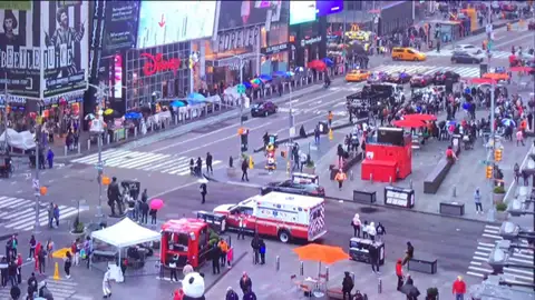 Dos mujeres y una niña de 4 años resultan heridas en un tiroteo en Times Square Dos mujeres y una niña de 4 años resultan heridas en un tiroteo en Times Square