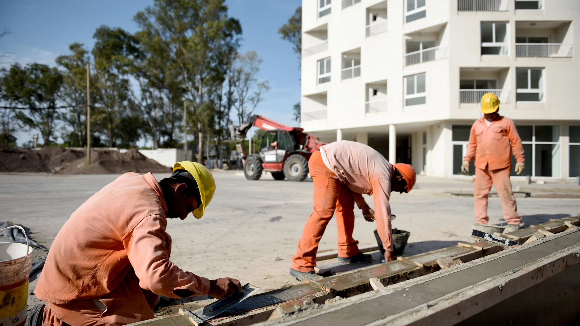 Alarma en construcción: la falta de mano de obra hace peligrar la ejecución los europeos