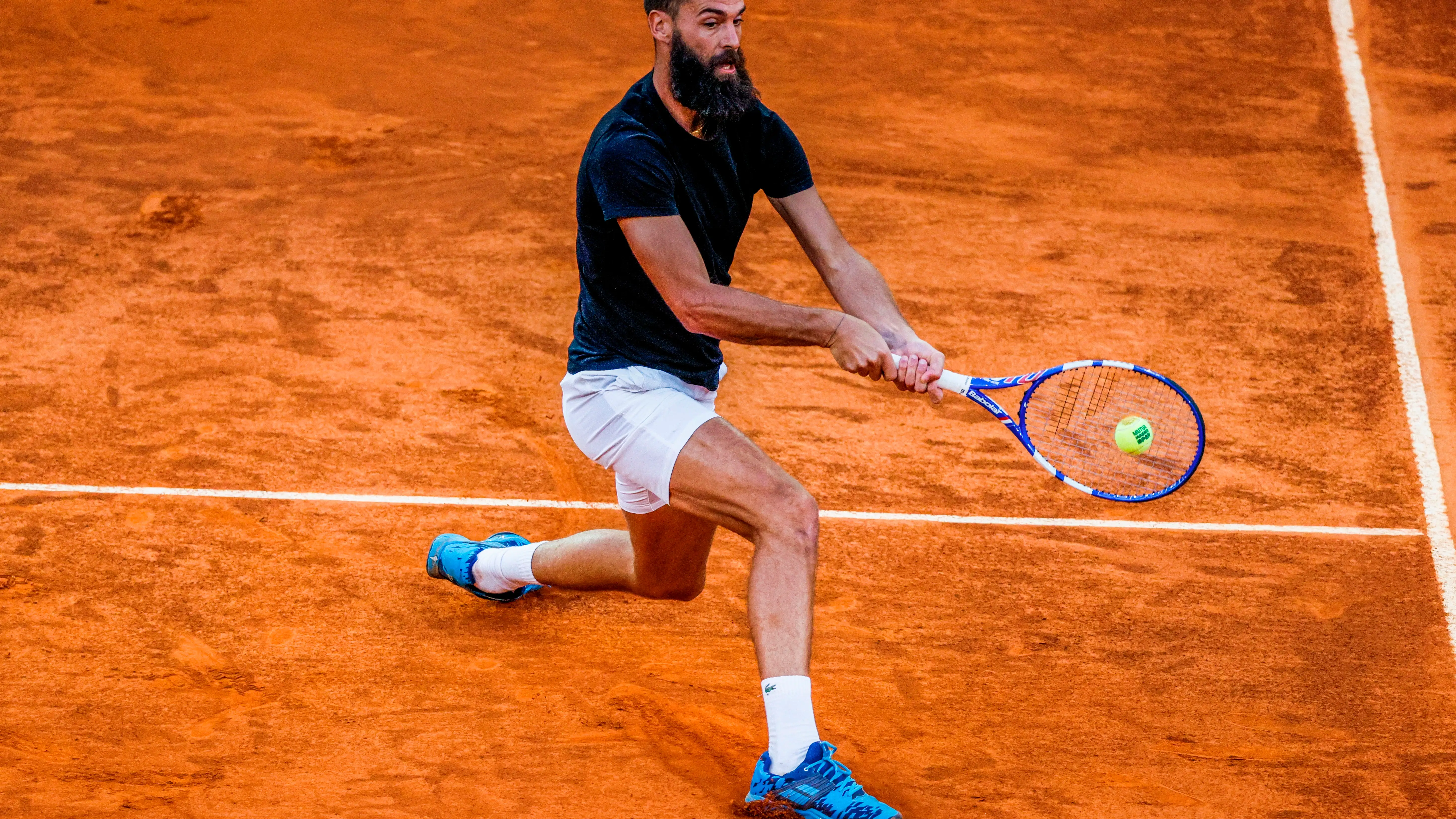 Benoit Paire la vuelve a liar en una pista de tenis: su &uacute;ltimo show en Roma