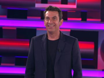 ¡No cuela! Arturo Valls cuenta un chiste y el concursante lo acaba por él en ‘¡Ahora caigo!’