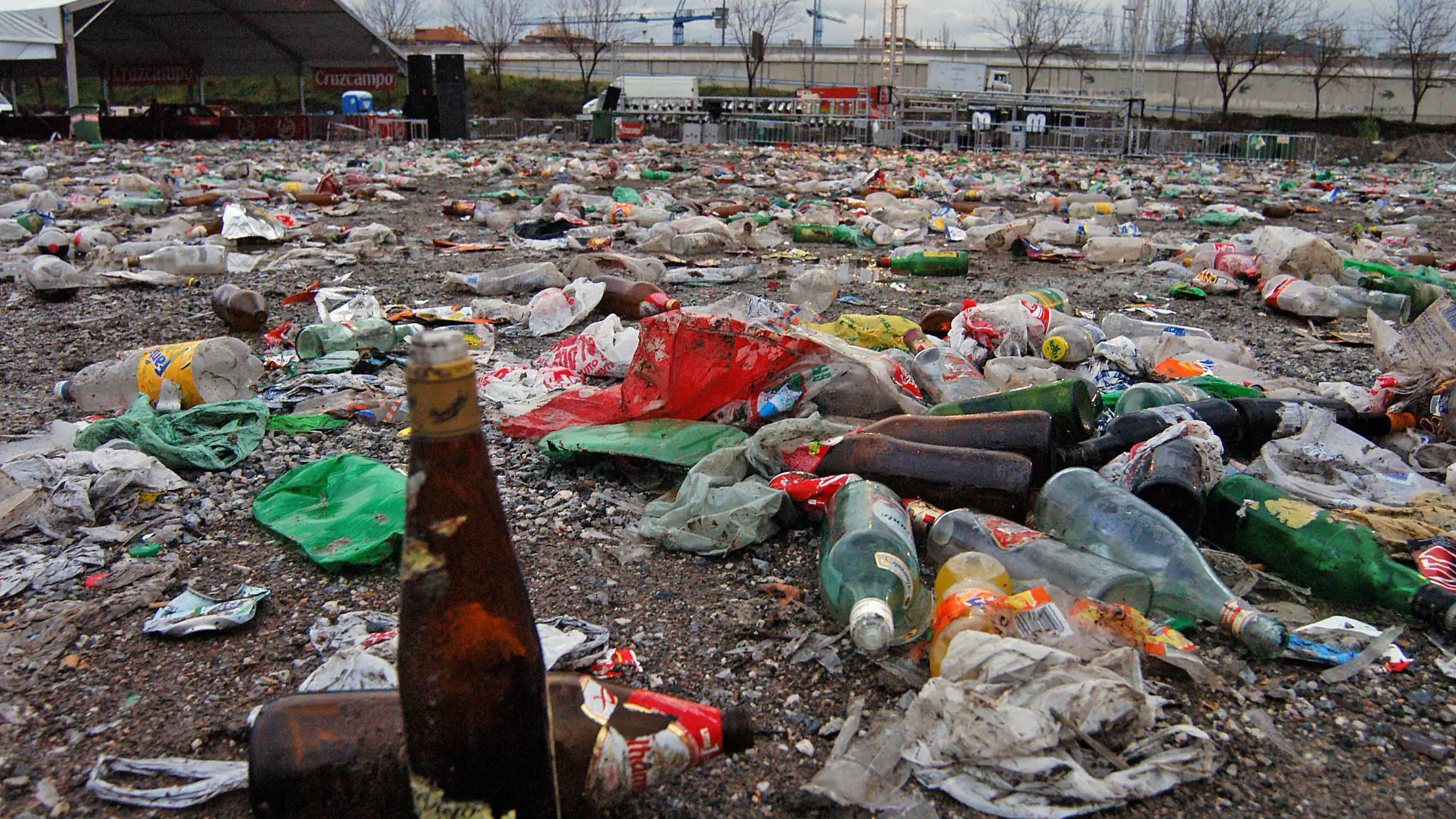 A qué multas te enfrentas si haces un botellón A qué multas te enfrentas si haces un botellón