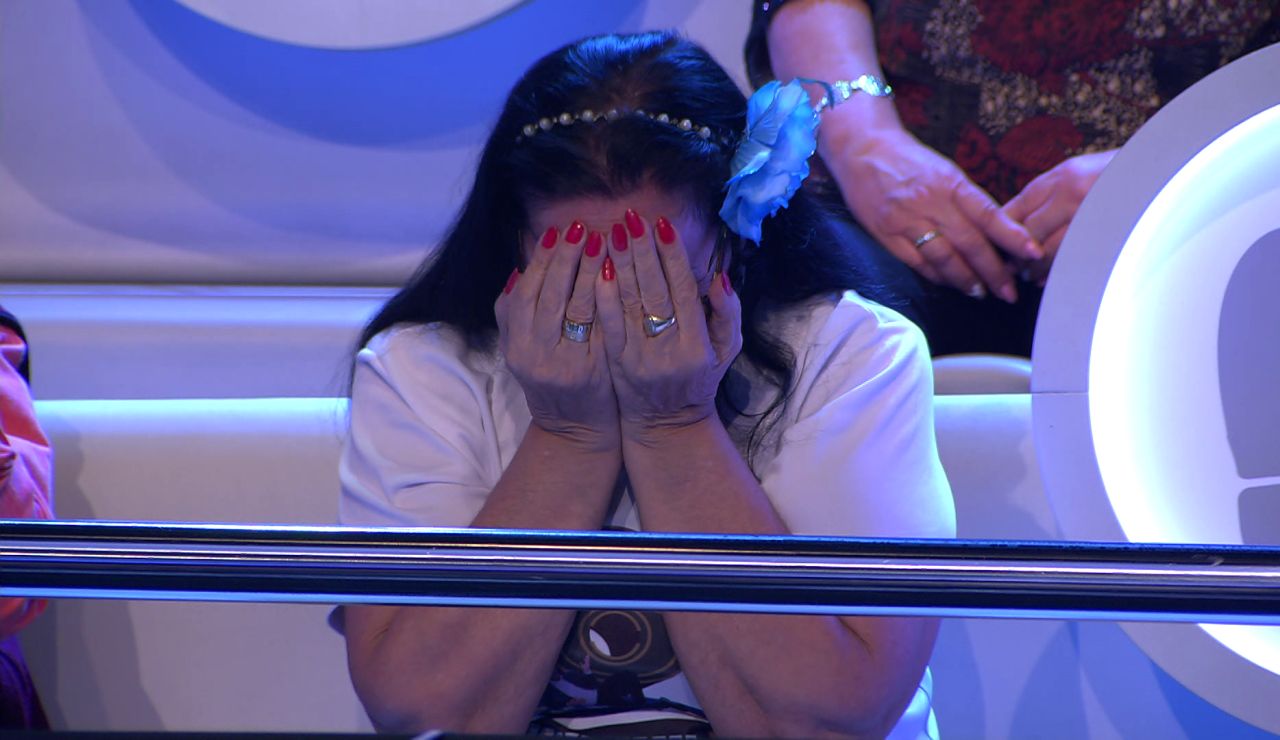 ¡Lo que le dio, se lo quitó! Una mujer del público elige huella por Borja y lo pierde todo en ‘¡Ahora caigo!’ ¡Lo que le dio, se lo quitó! Una mujer del público elige huella por Borja y lo pierde todo en ‘¡Ahora caigo!’