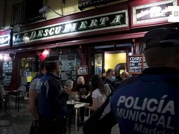 Miembros de la Policía Municipal de Madrid el centro de la capital madrileña Miembros de la Policía Municipal de Madrid el centro de la capital madrileña