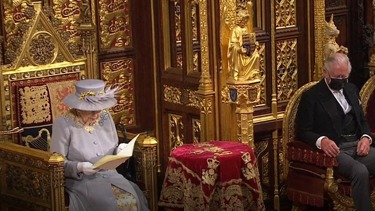La reina Isabel II, en su discurso ante el Parlamento Reina Isabel II