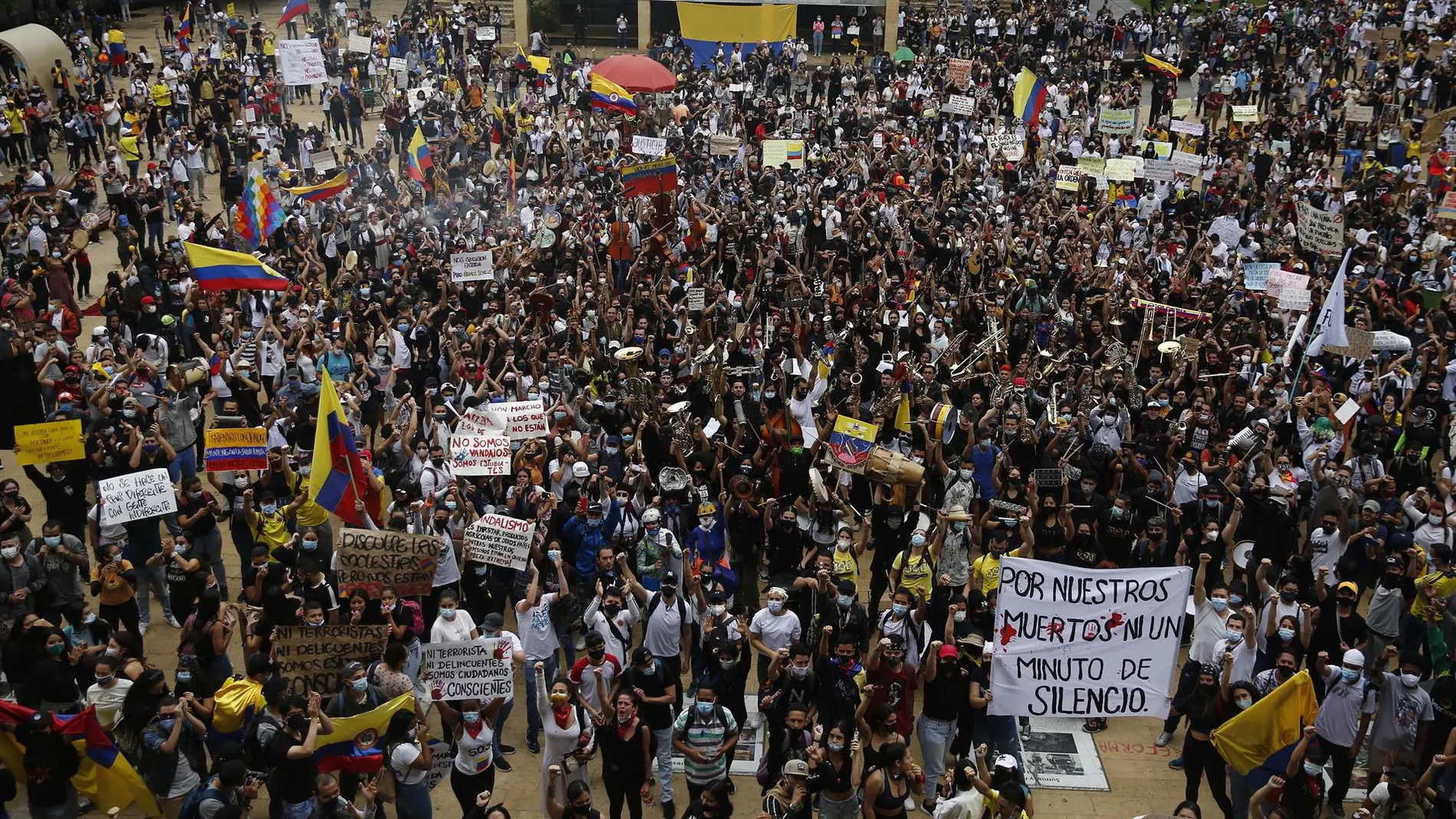 El Gobierno de Colombia no consigue relajar el ambiente pese a su intento de diálogo