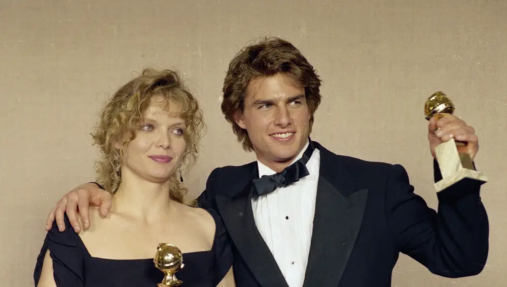 Michelle Pfeiffer y Tom Cruise en los Globos de Oro