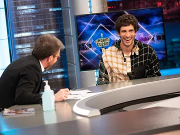 Quim Gutiérrez confiesa en 'El Hormiguero 3.0' sus manías en los hoteles: cuadros, muebles y bolígrafos Quim Gutiérrez confiesa en 'El Hormiguero 3.0' sus manías en los hoteles: cuadros, muebles y bolígrafos