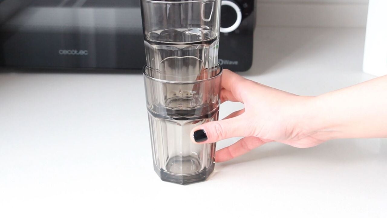 El Truco Definitivo Para Separar Dos Vasos Encajados