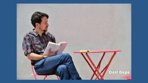 Pablo Iglesias se corta la coleta y renuncia a un 'símbolo político' con el cambio de look Pablo Iglesias se corta la coleta y renuncia a un 'símbolo político' con el cambio de look