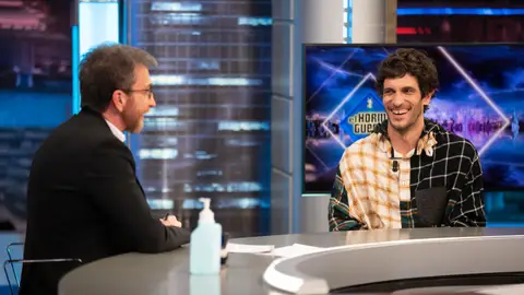 Quim Gutiérrez desestigmatiza la terapia psicológica: "De la misma forma que vas al 'fisio', vas a alguien que te ayuda con tus conflictos" Quim Gutiérrez desestigmatiza la terapia psicológica: "De la misma forma que vas al 'fisio', vas a alguien que te ayuda con tus conflictos"