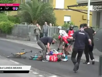 Mikel Landa abandona el Giro de Italia tras una dura caída Mikel Landa abandona el Giro de Italia tras una dura caída