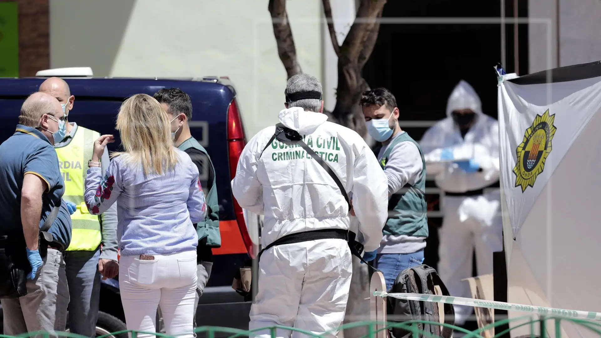 Un hombre mata a puñaladas presuntamente a su madre y después se suicida Un hombre mata a puñaladas presuntamente a su madre y después se suicida