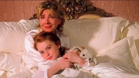 Lindsay Lohan yNatasha Richardson en 'Tú a Londres y yo a California' Lindsay Lohan yNatasha Richardson en 'Tú a Londres y yo a California'