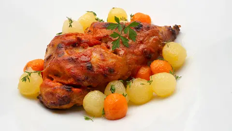 Karlos Arguiñano: receta "fácil de cocinar" de conejo con salsa barbacoa Karlos Arguiñano: receta "fácil de cocinar" de conejo con salsa barbacoa