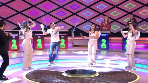 ¡Más arte imposible! ‘Los ángeles de Maxi’ sorprenden con una trabajada coreografía ¡Más arte imposible! ‘Los ángeles de Maxi’ sorprenden con una trabajada coreografía