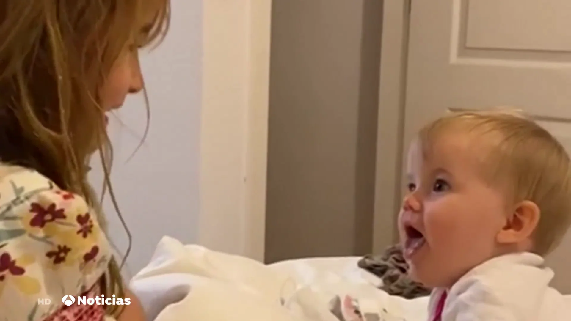 Nuevo mensaje de esperanza de la madre de las peque&ntilde;as Anna y Olivia cuando se va a cumplir un mes de su desaparici&oacute;n 