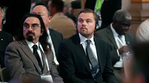 Leonardo DiCaprio junto a su padre, George DiCaprio Leonardo DiCaprio junto a su padre, George DiCaprio