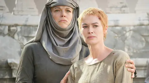 Hannah Waddingham y Lena Headey en 'Juego de Tronos' Hannah Waddingham y Lena Headey en 'Juego de Tronos'