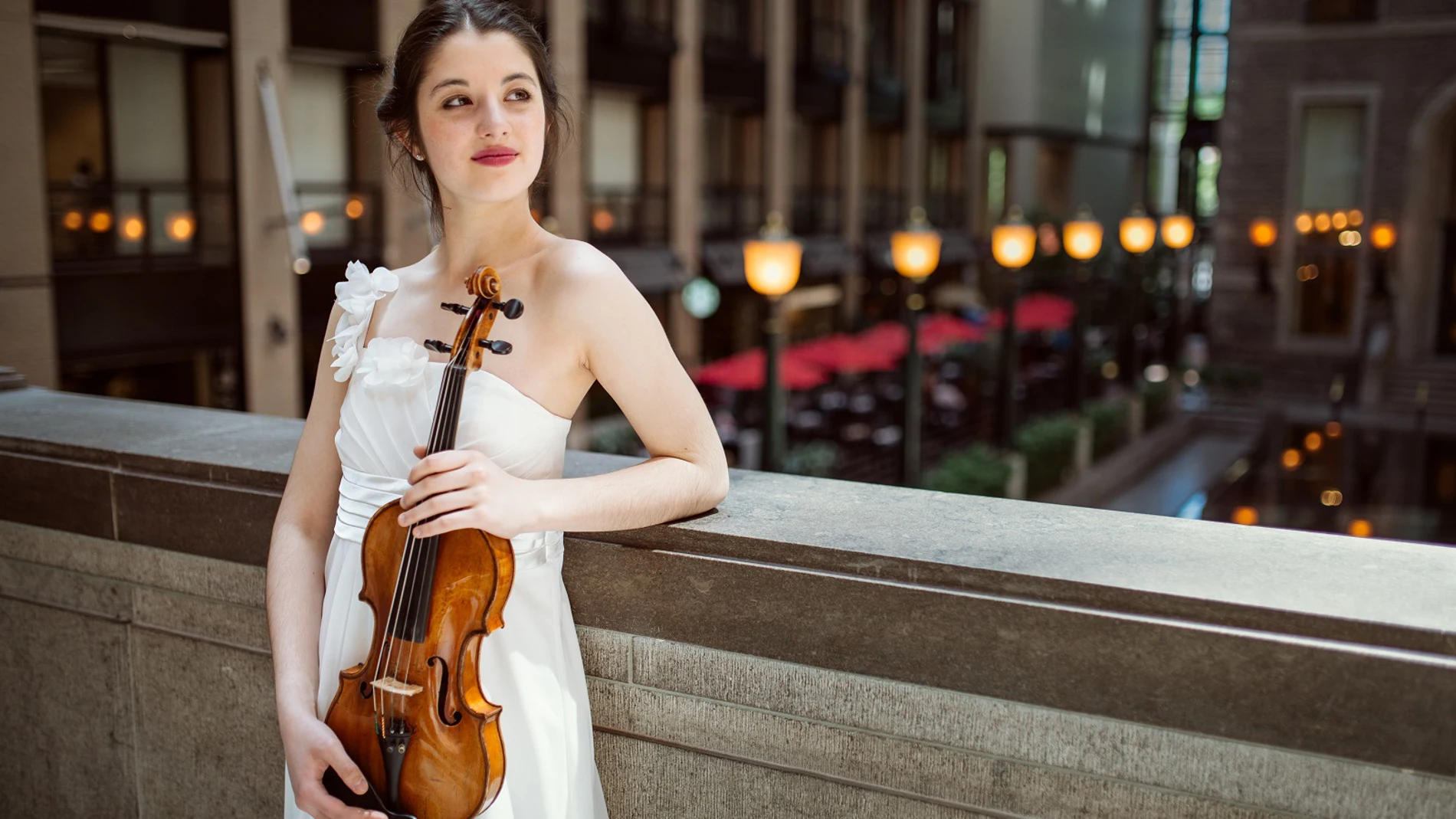 Montañas climáticas Paciencia recibo Así ha ganado la española María Dueñas uno de los concursos más  prestigiosos del violín