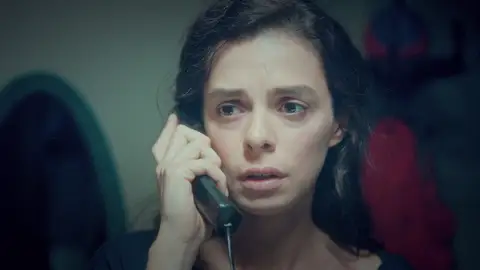 Avance de ‘Mujer’: Bahar recuerda cómo aprendió a sobrevivir tras la muerte de Sarp Avance de ‘Mujer’: Bahar recuerda cómo aprendió a sobrevivir tras la muerte de Sarp