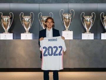 Luka Modric renueva por un año con el Real Madrid hasta junio de 2022